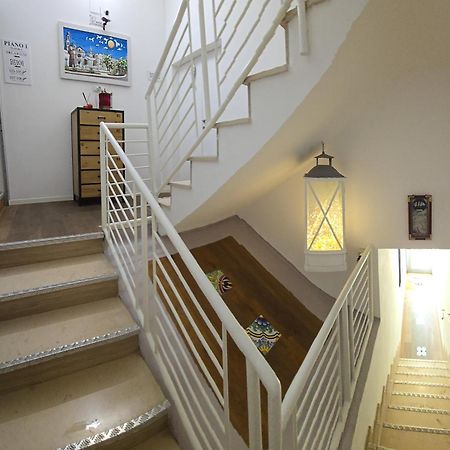 B&B 106 Maison De Charme Mola di Bari Exteriör bild