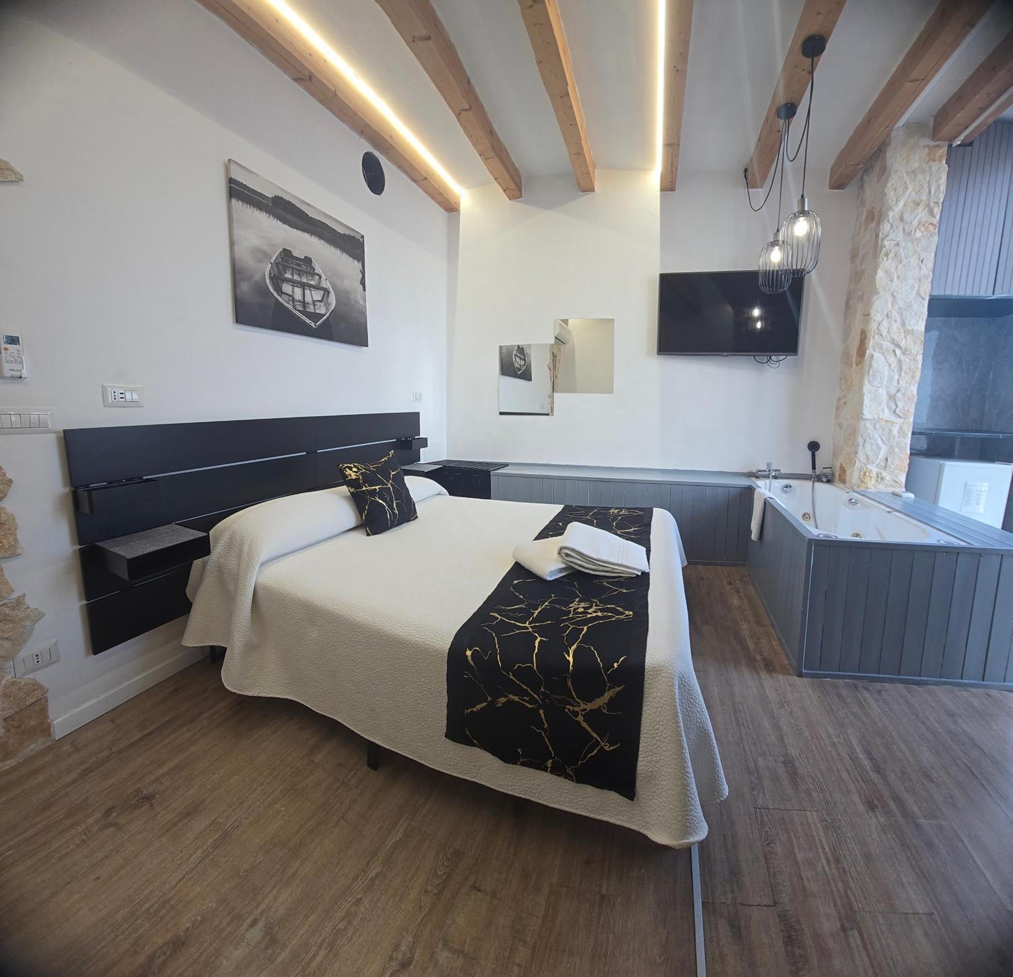 B&B 106 Maison De Charme Mola di Bari Exteriör bild